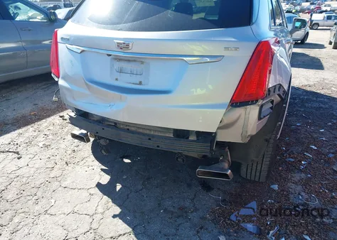 2018 Cadillac Xt5 Premium Luxury z USA, uszkodzony, nr VIN 1GYKNERS2JZ126623